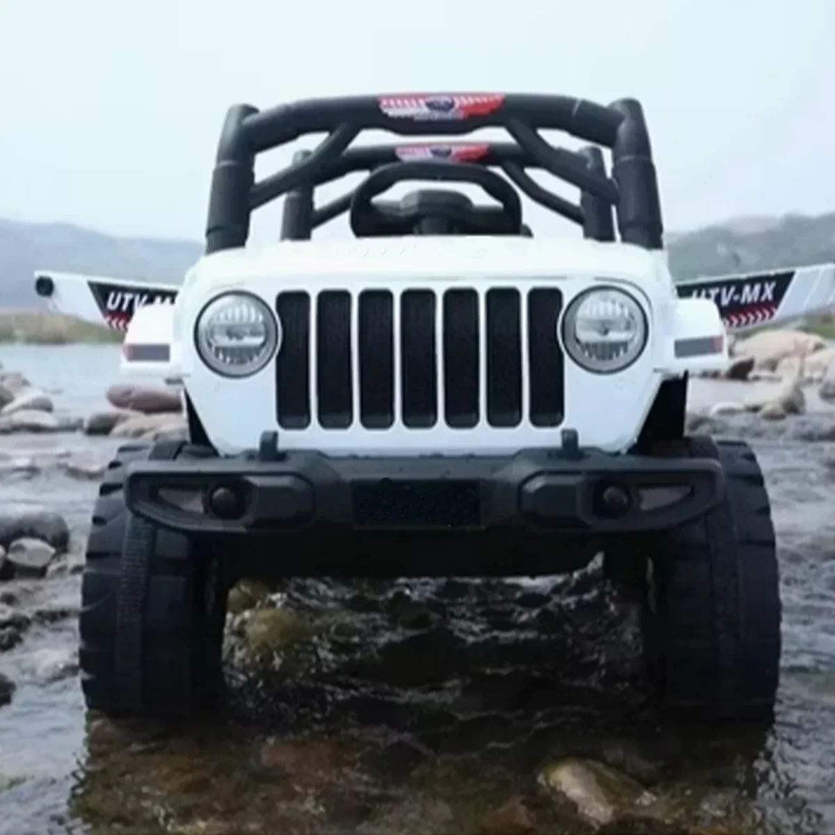 Auto a Batería Jeep Cherokee Blanco Bebesit - Imagen 3